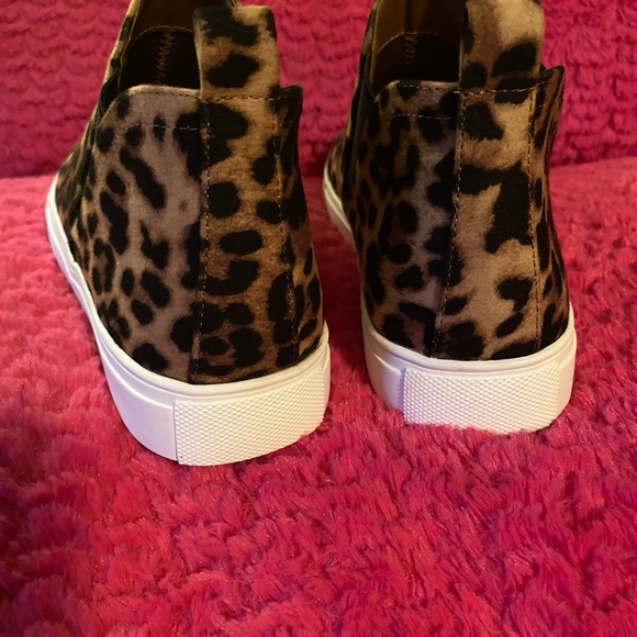 💗 NEW Report (Leopard High Top Sneakers) with box - Picture 4 of 4